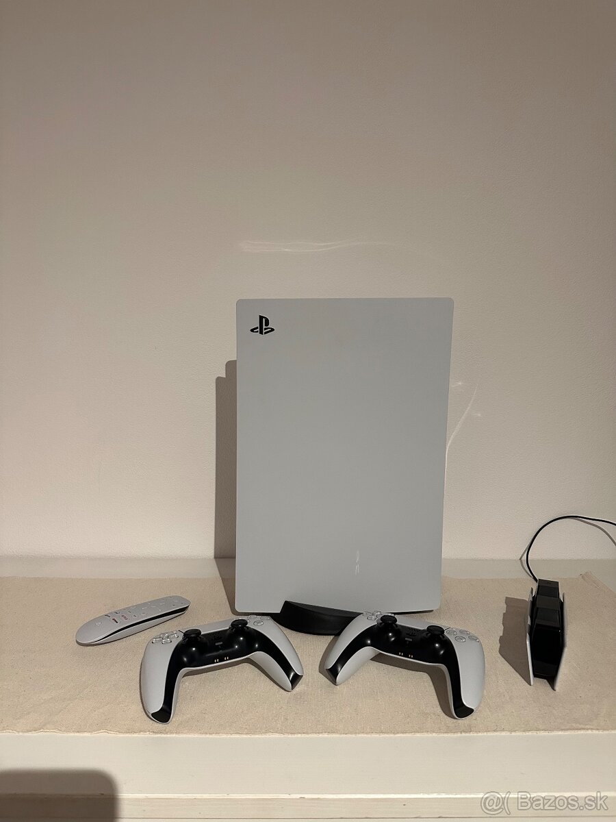 PS5 + 2x dualsense + 7 hier