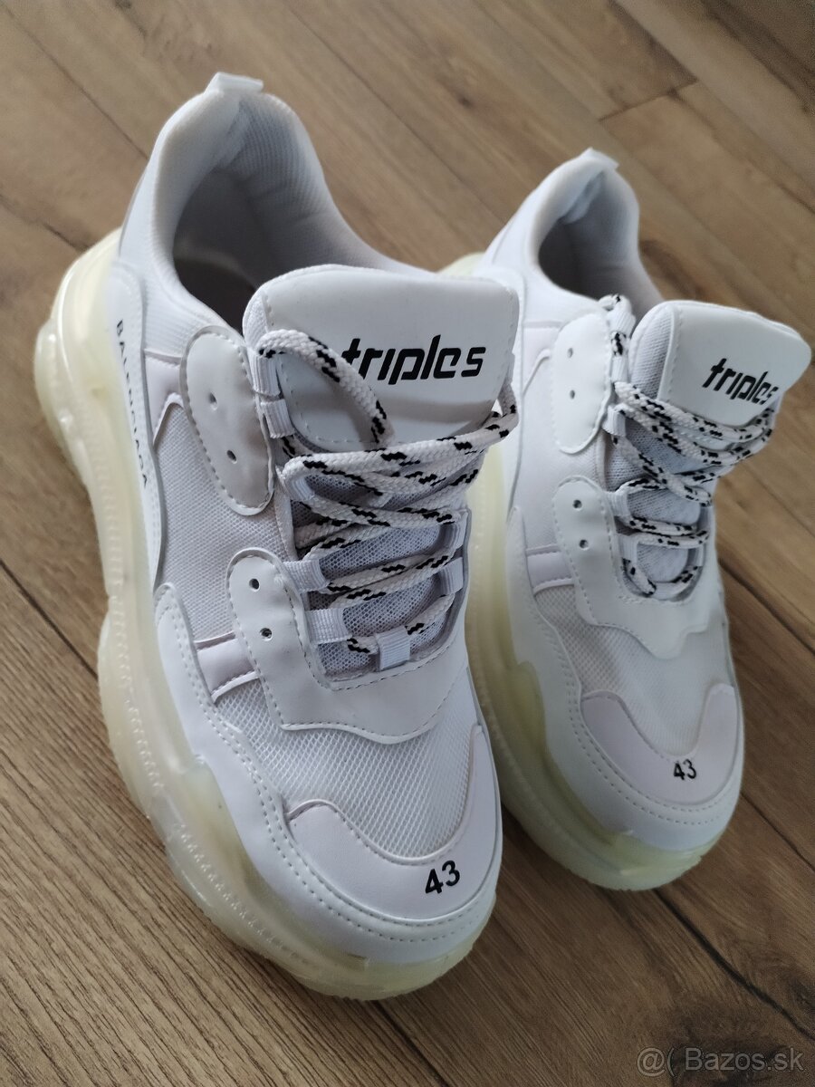 Tenisky BALENCIAGA Triple S