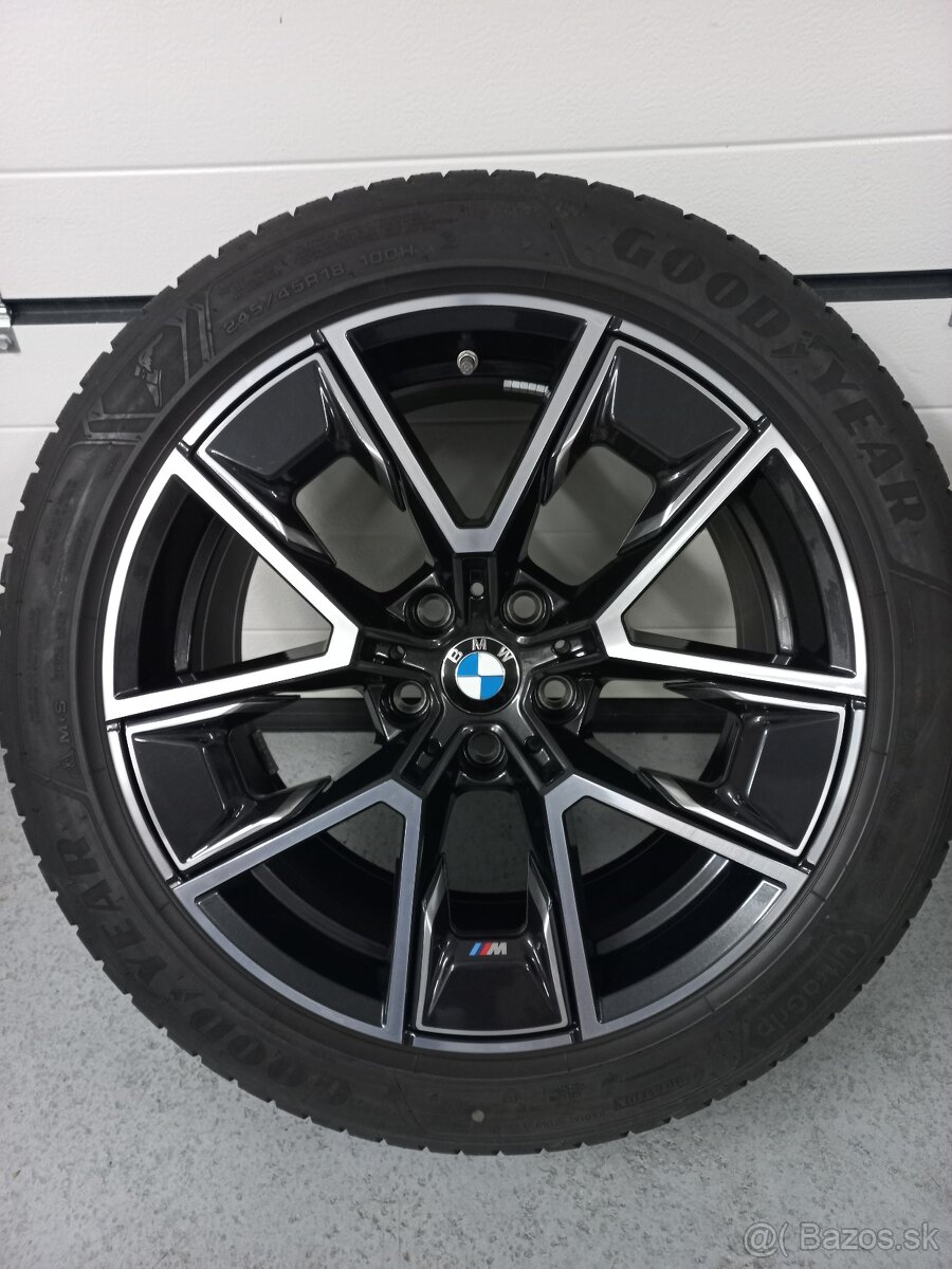 BMW 4 G26 i4 zimní sada M858 Goodyear 245/45 R18 TOP stav