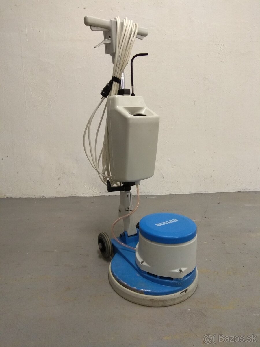 Umývací stroj FLOORMATIC MD 180