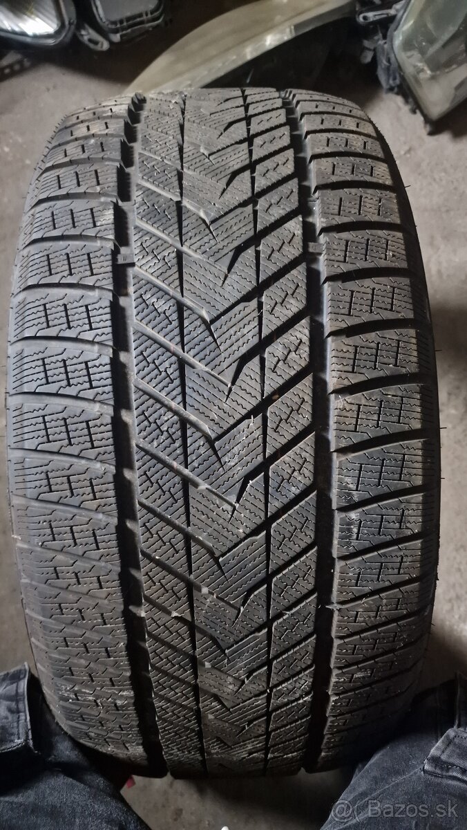 Predám zimné gumi 315/40 R21