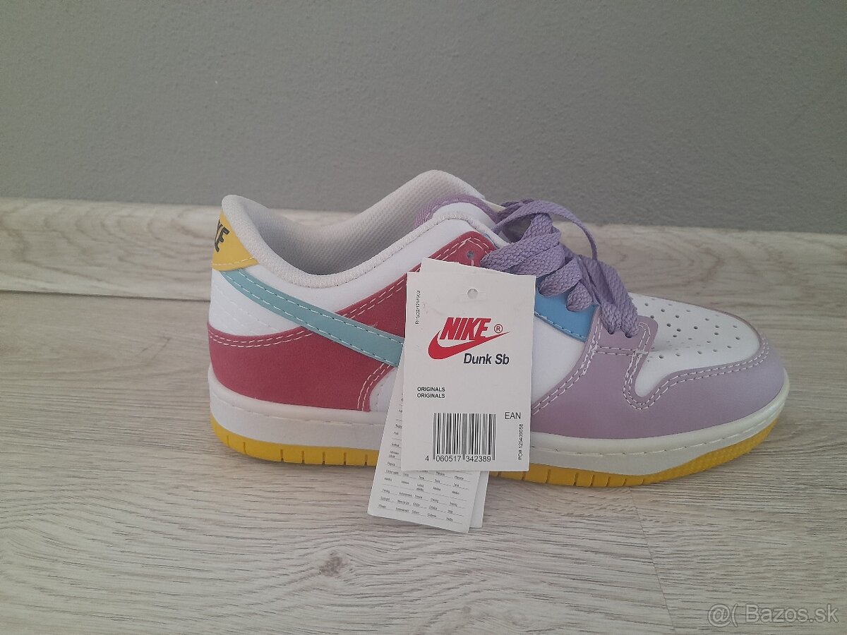 NIKE DUNKE .....45E