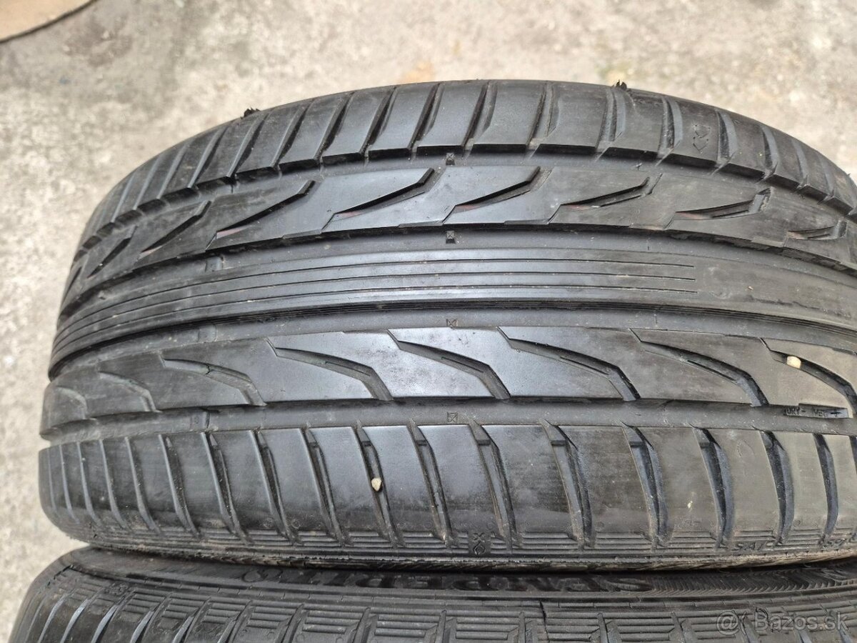 205/45 r17 letné 4 ks SEMPERIT dezén 8,2 - 6,2 mm DOT2019