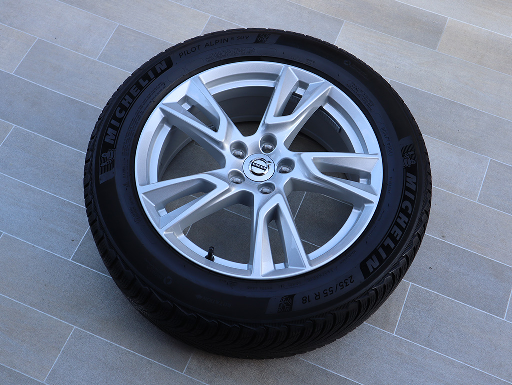 18" Alu kola = 5x108 = VOLVO XC40 XC60 – ZIMNÍ + ČIDLA