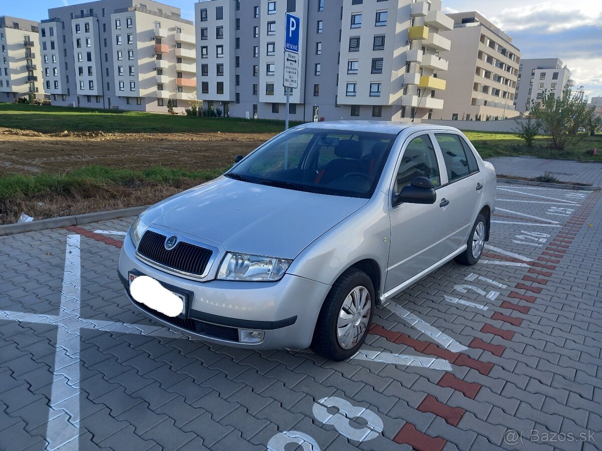 Predam škoda fabia 1.4 mpi benzín kw 50 r.v 2002 sedan