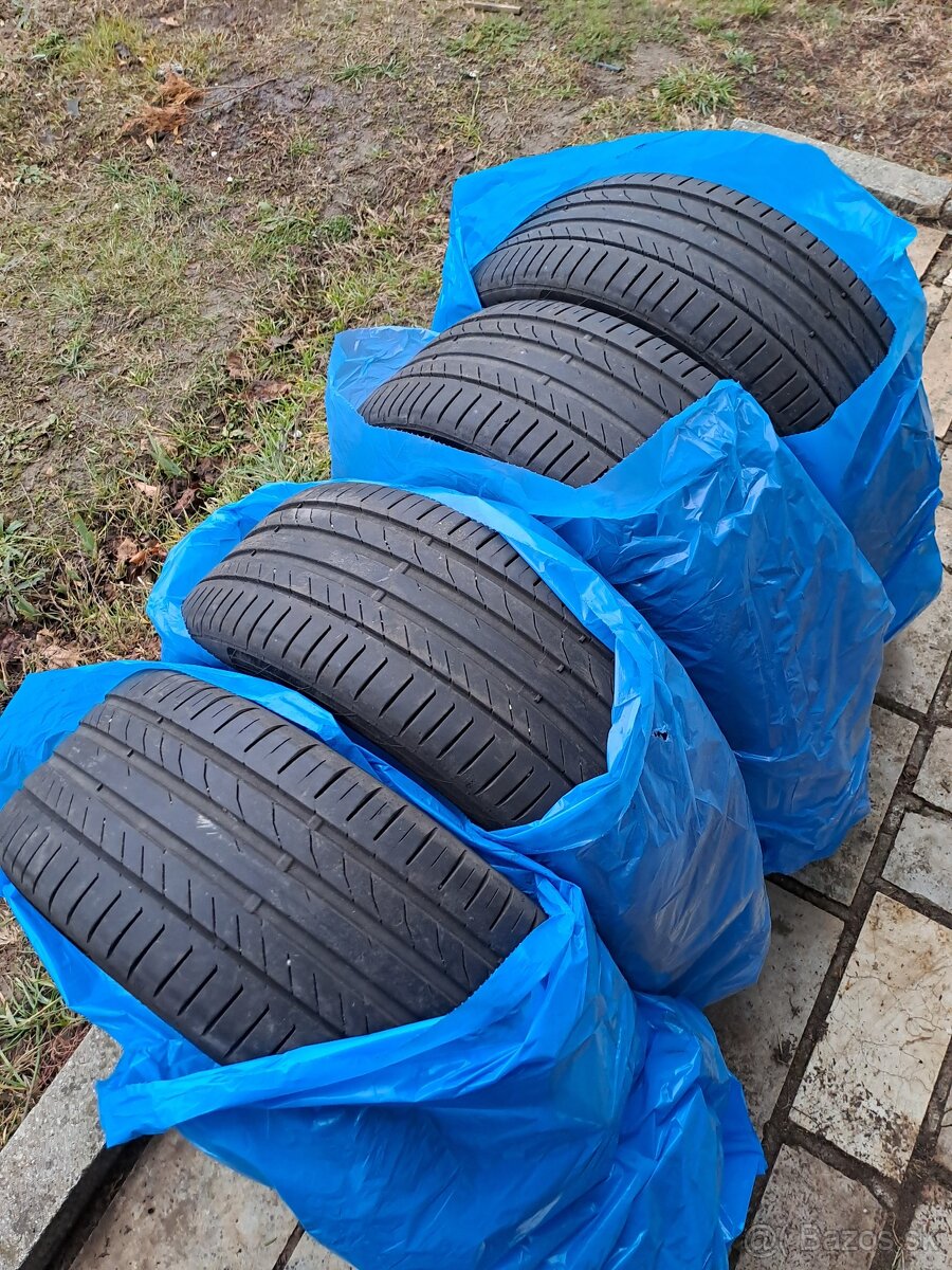 Predam letne gumy245/45 R19 YXL