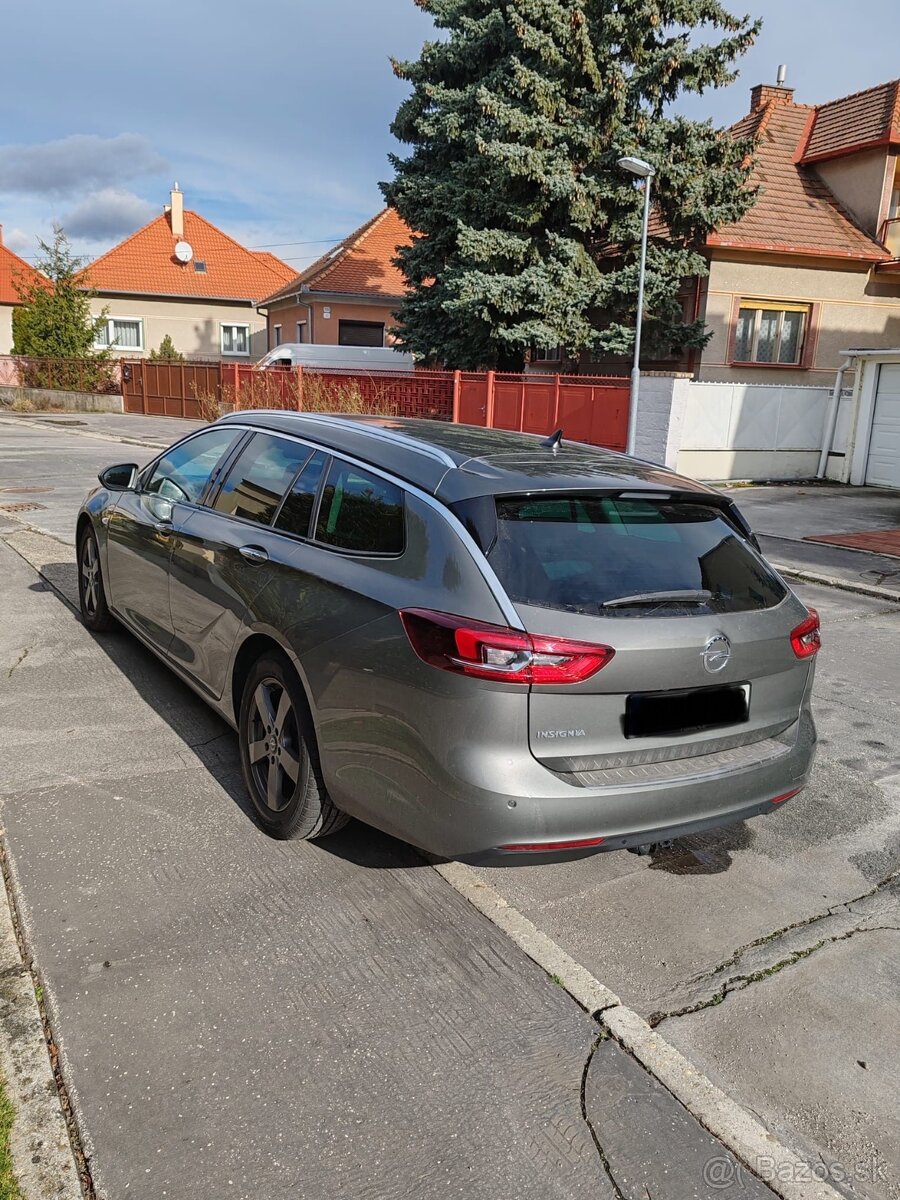 Predám Opel Insignia Sports Tourer  r.v. 08/2019