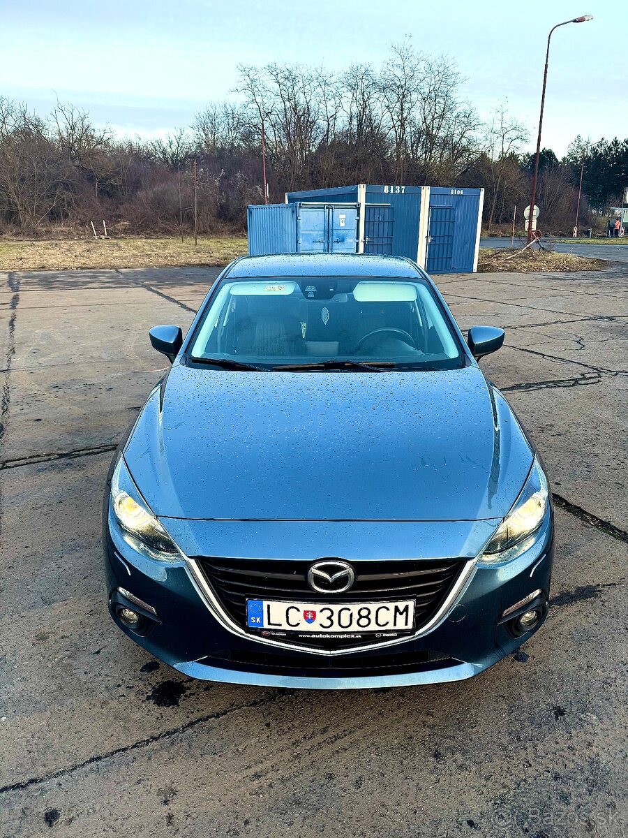 Mazda 3 , AA sedan 2,0