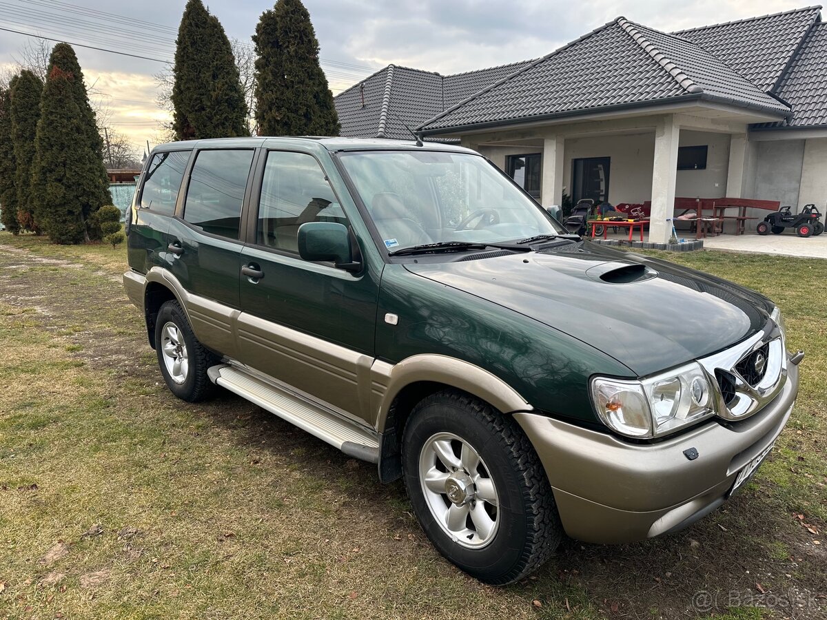 Nissan Terrano 2,7 Automat