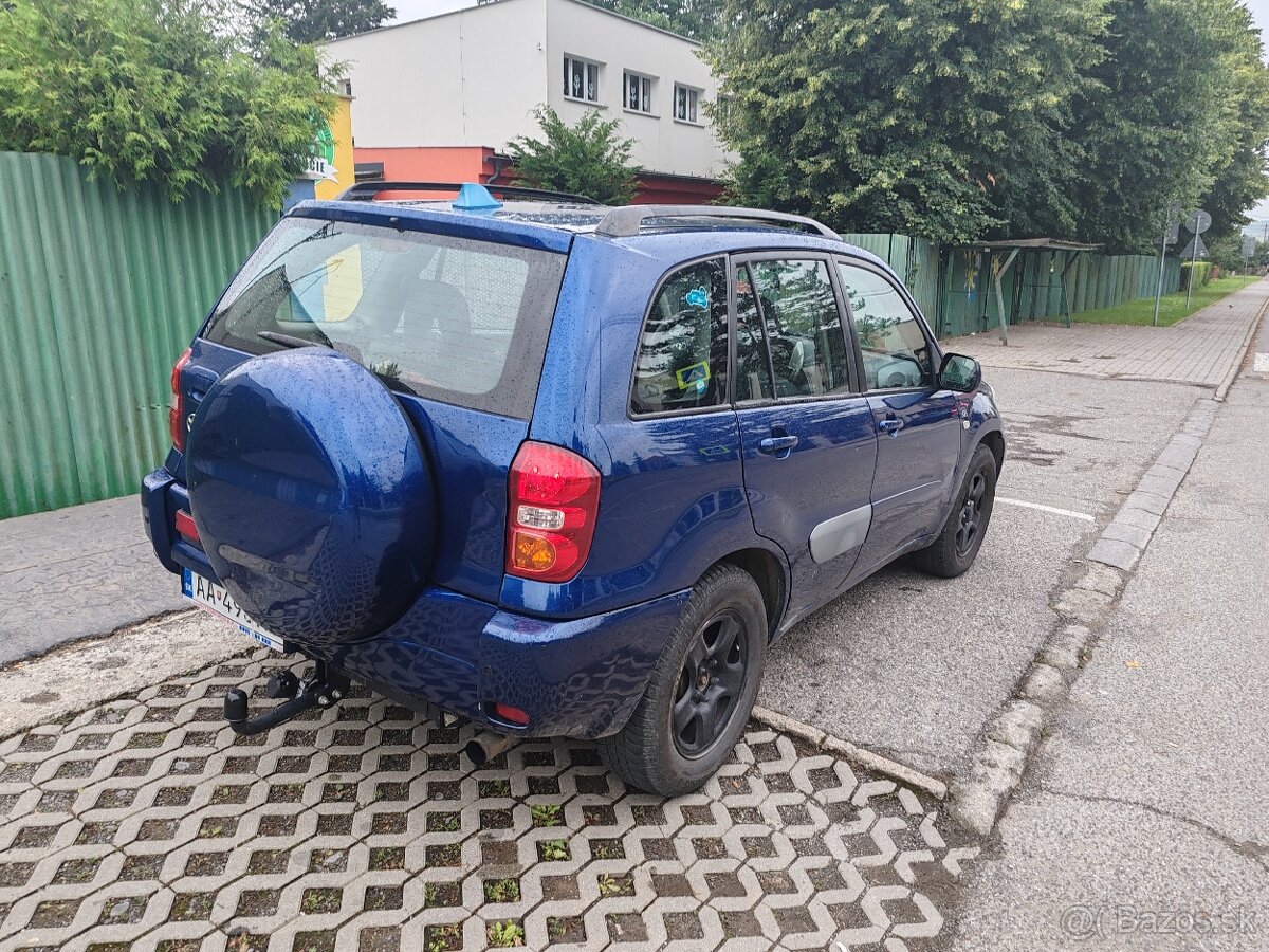 Toyota RAV4 2,0 4D4