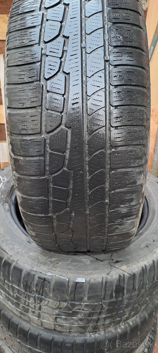 Predam jazdene pneu 255/55R18 Nokian vhodne uz len na dojazd