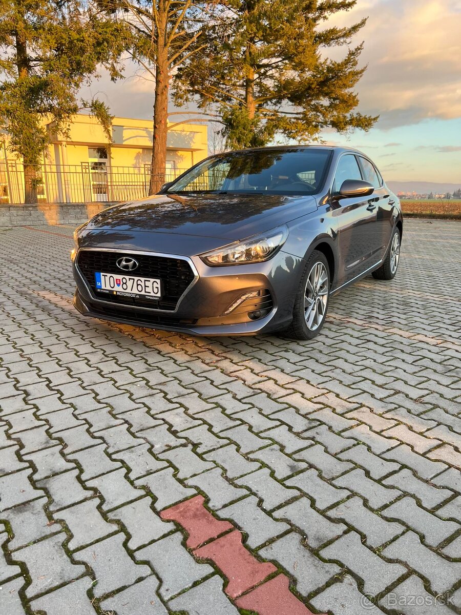 Hyundai i30 Fastback 8/2018