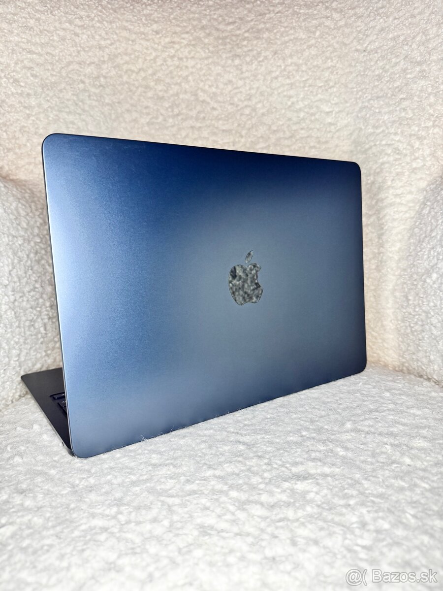 Apple MacBook Air 13” M2 2022