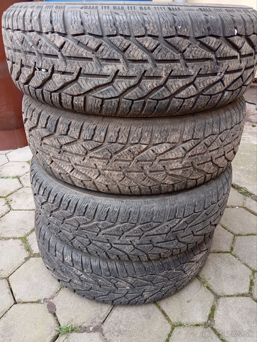 Zimné pneu 195/65r15