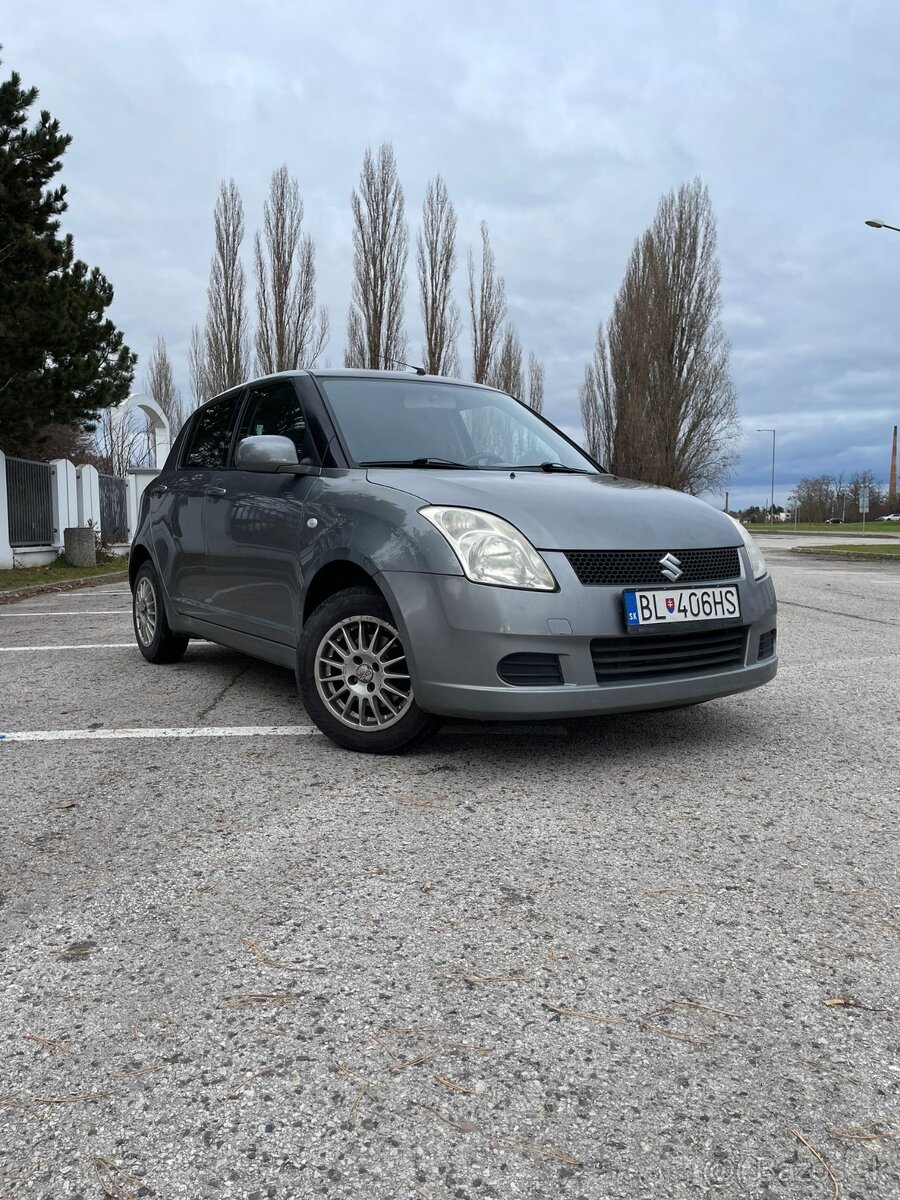 Suzuki Swift 1.3 GLX naj. 60tisíc km