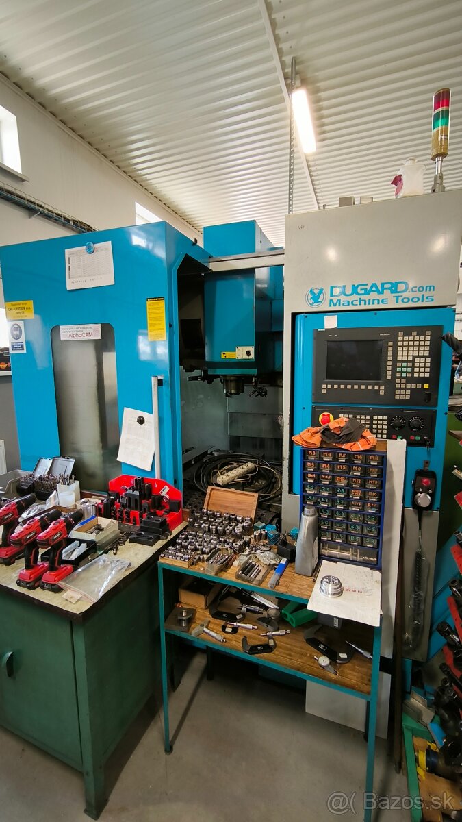 CNC fréza DUGARD EAGLE 850 VMC + dopravník triesok