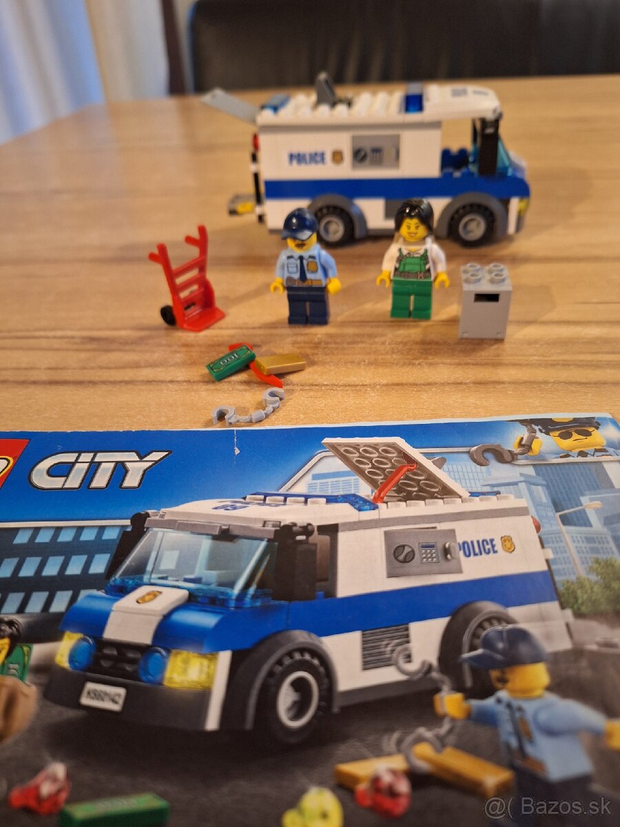 LEGO City 60142 - policajné prepravné vozidlo