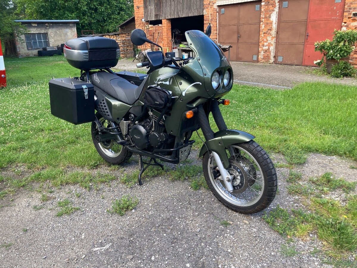 Triumph Tiger 900 T400