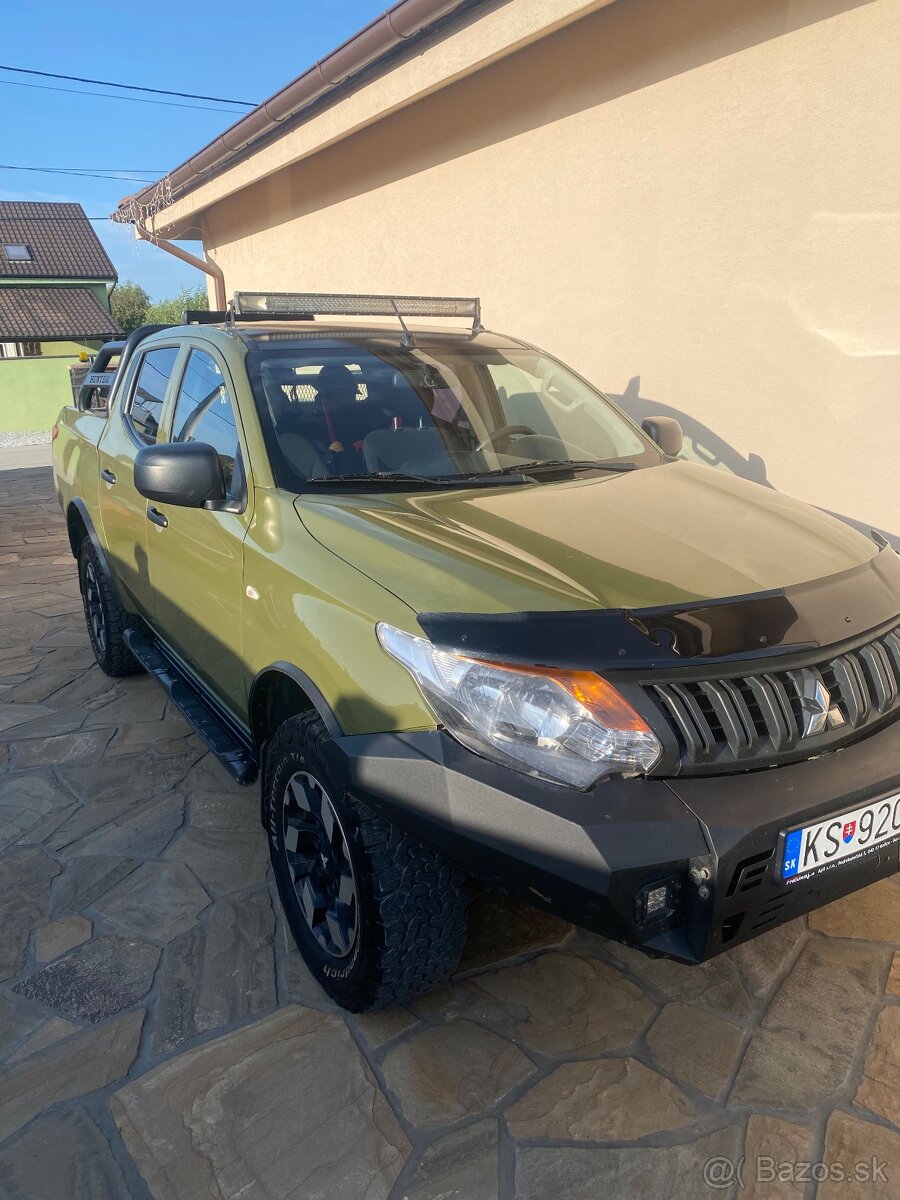 Mitsubishi l200