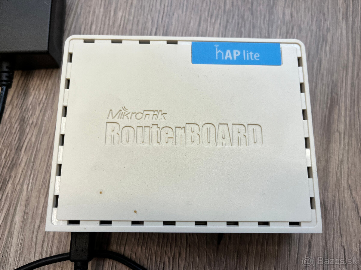 Predám WiFi Router MikroTik hAP lite RB941-2nD