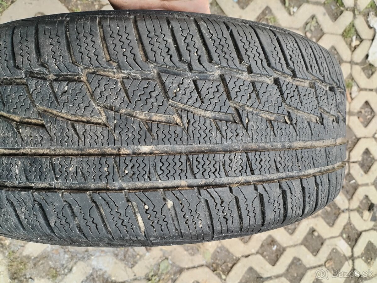 Zimne pneu 215/55 r16