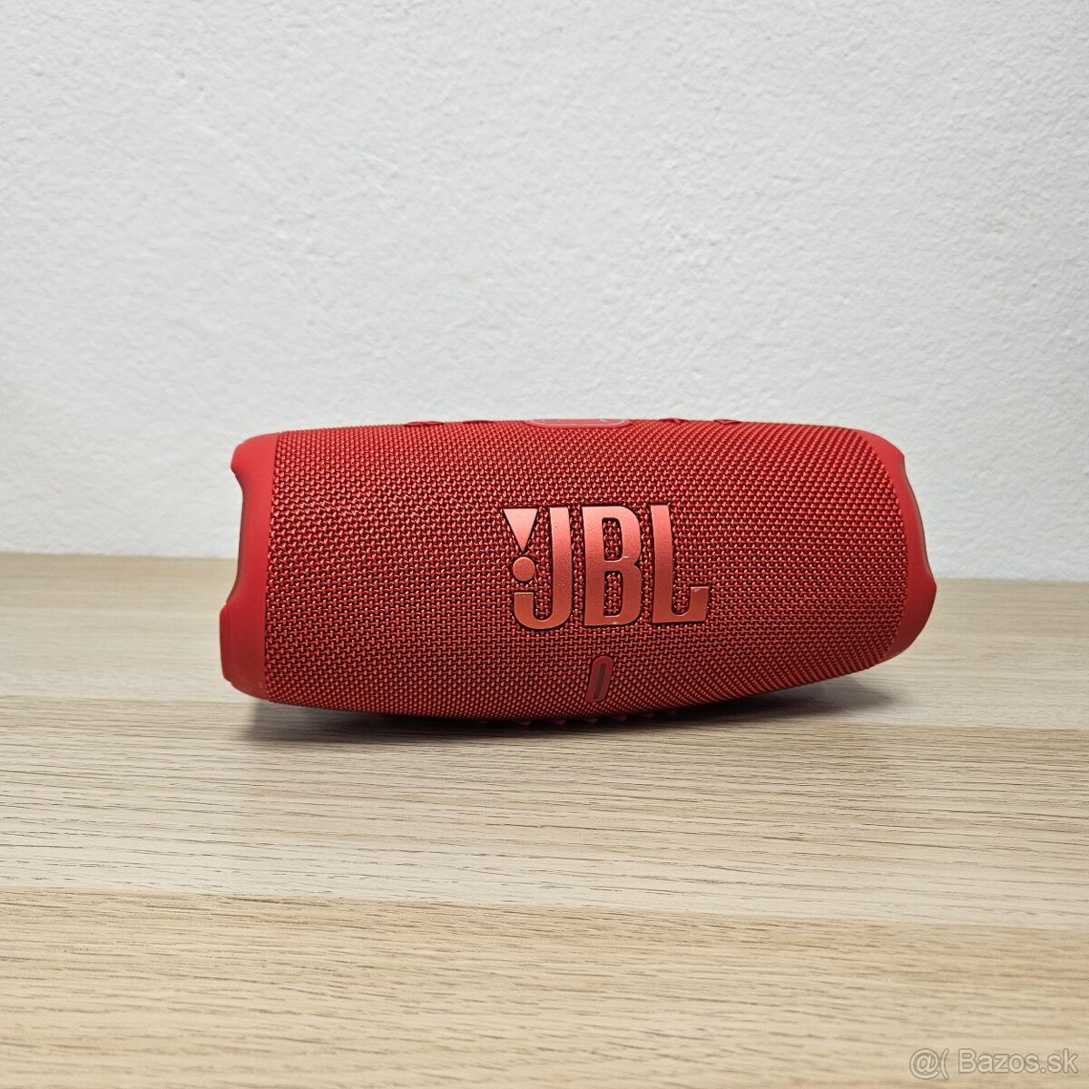 ✔️ JBL Charge 5 - červený, výborný stav, batéria ako nová