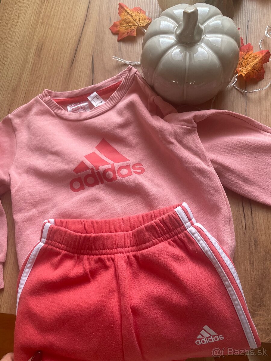 Adidas teplakova suprava 18-24 mesiacov