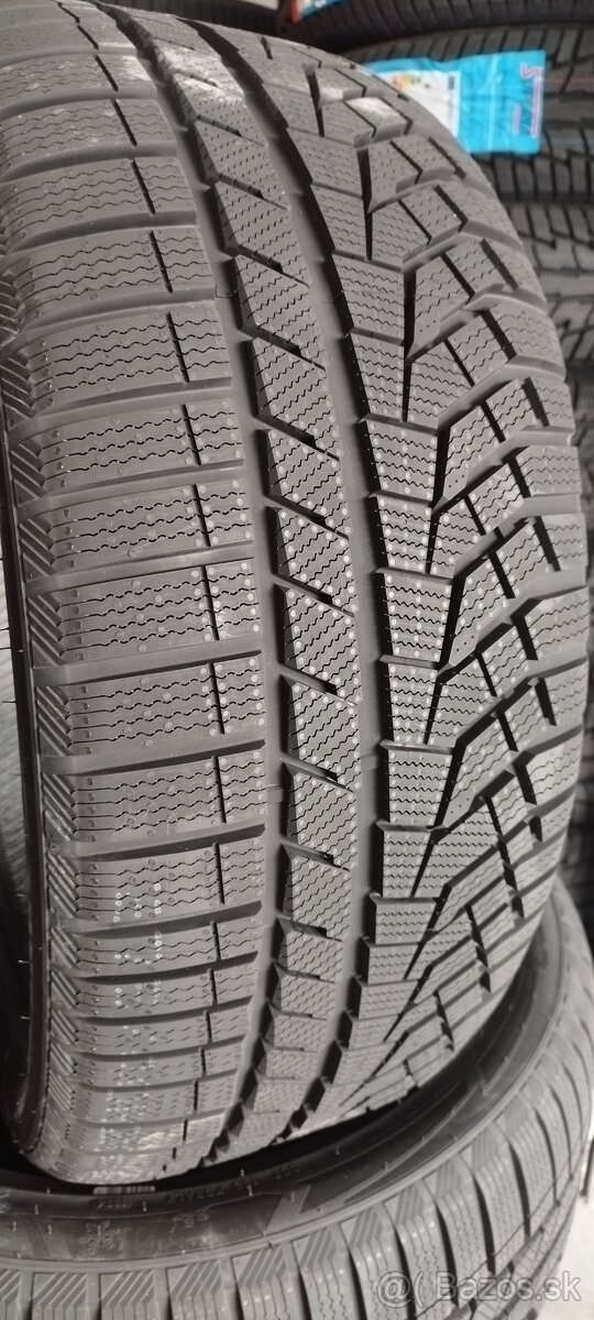 Zimné pneumatiky 315/35 R20 /// 275/40 R20