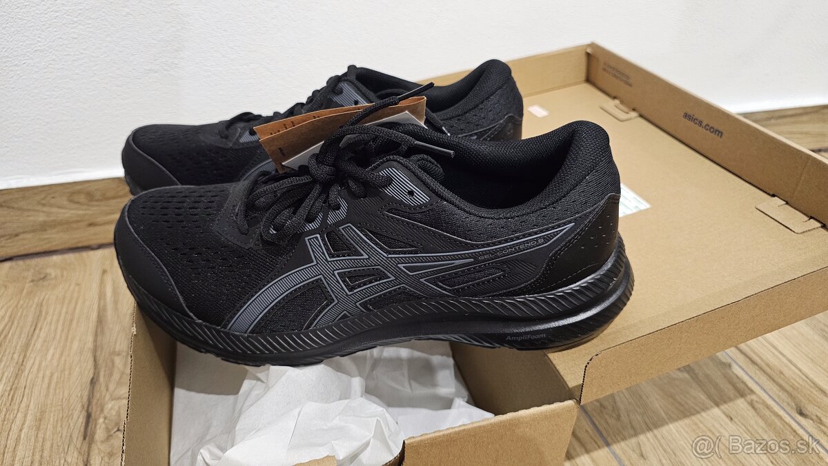 Asics nové