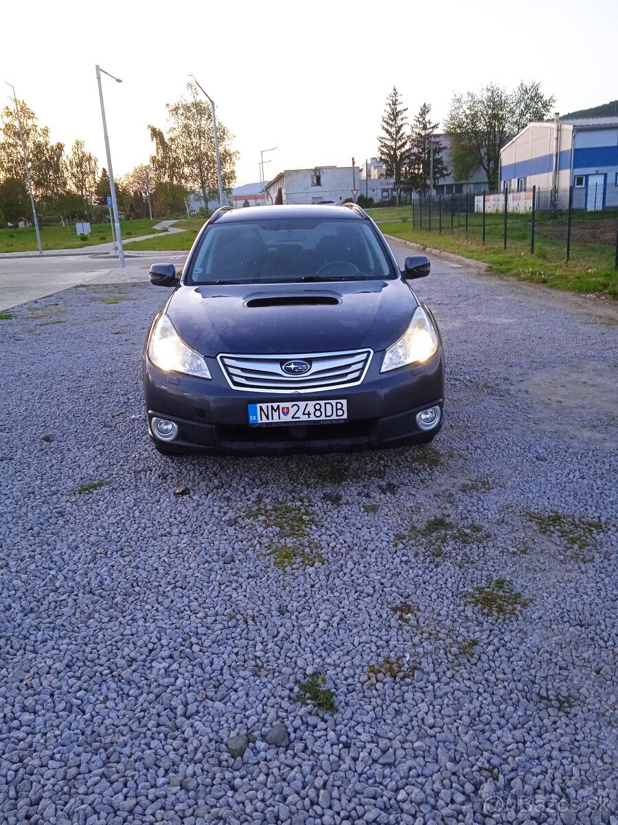 Predám Subaru Outback 2.0D 110Kw 4x4 2011