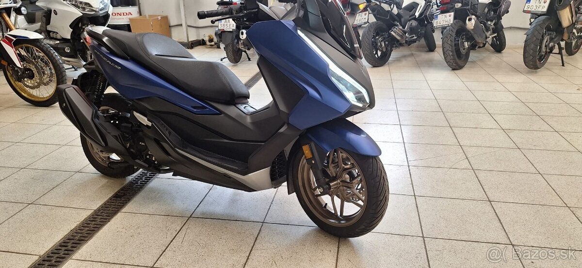 Honda Forza 350 2024