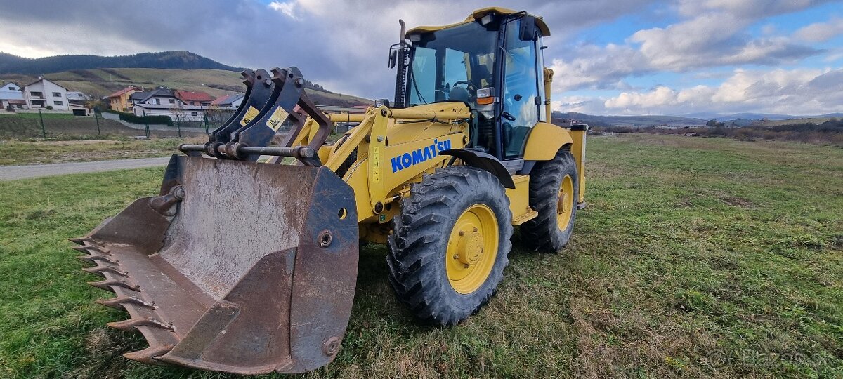 Traktorbager Komatsu WB