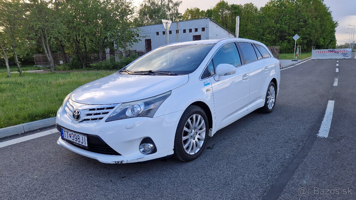 Toyota Avensis Combi 110kw Automat