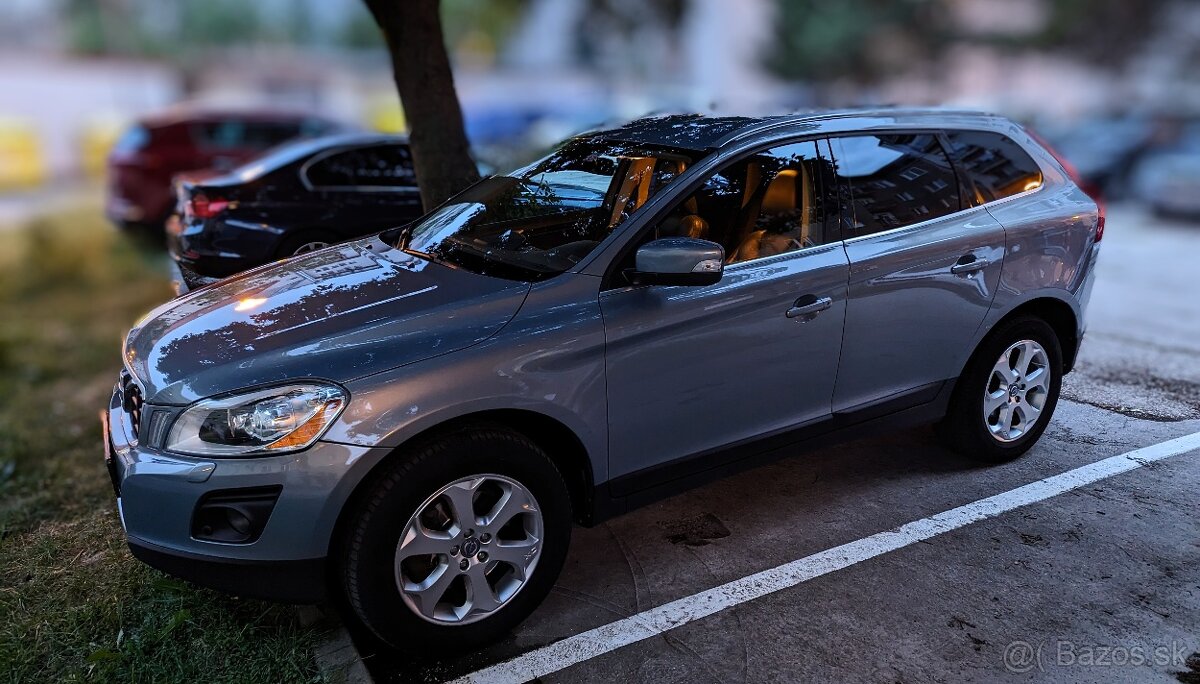 Volvo XC60 D5 (164kW) AWD - WEBASTO