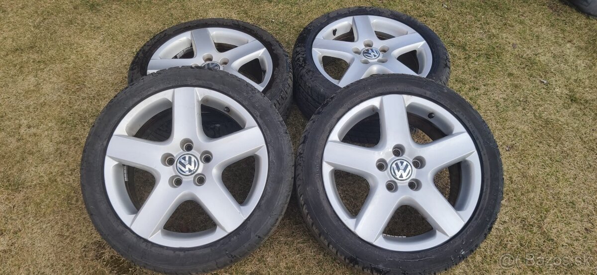 Sada kolies 225/45 R17 z Volkswagen GT