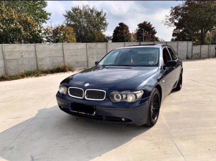 BMW 7 2001. 3.6 benzin