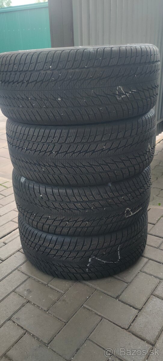 235/45 R18 zimne