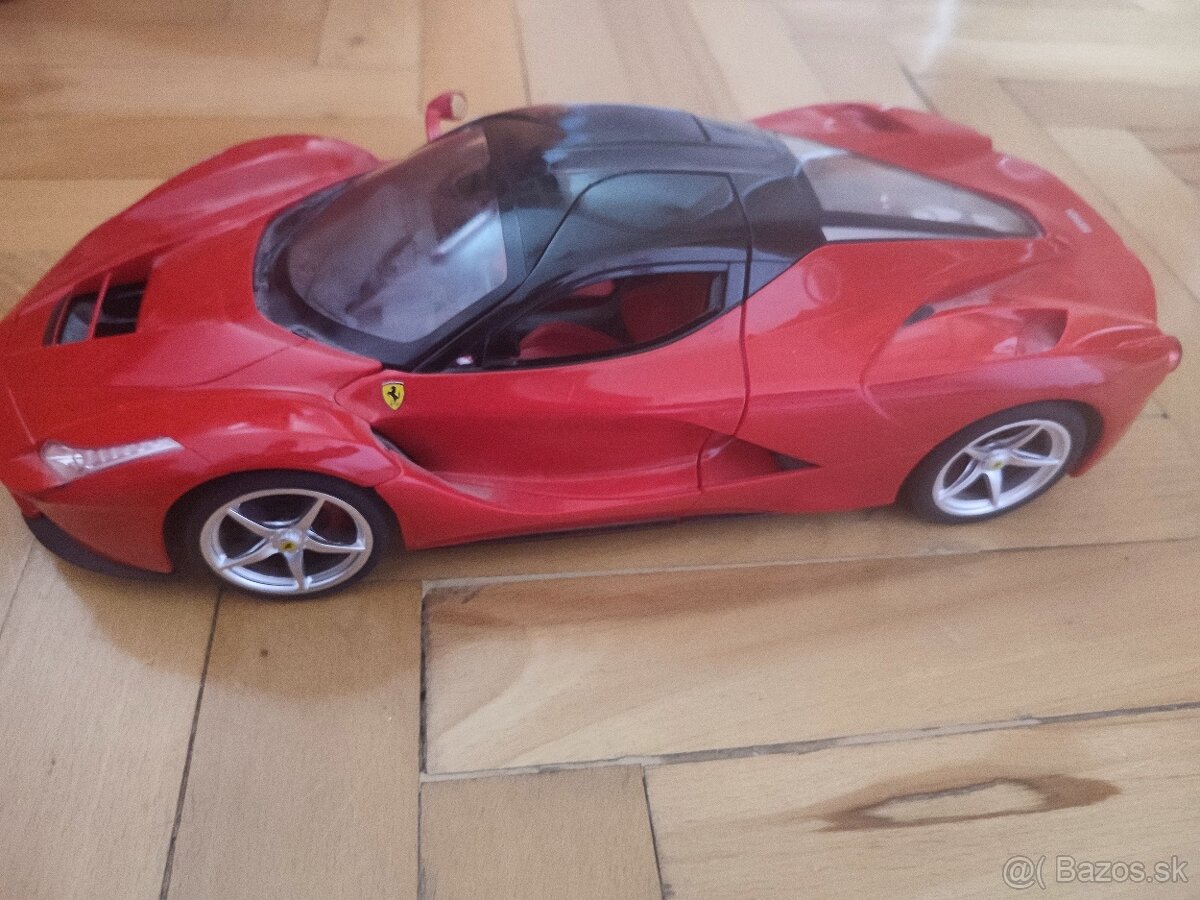 RC auto Ferrari