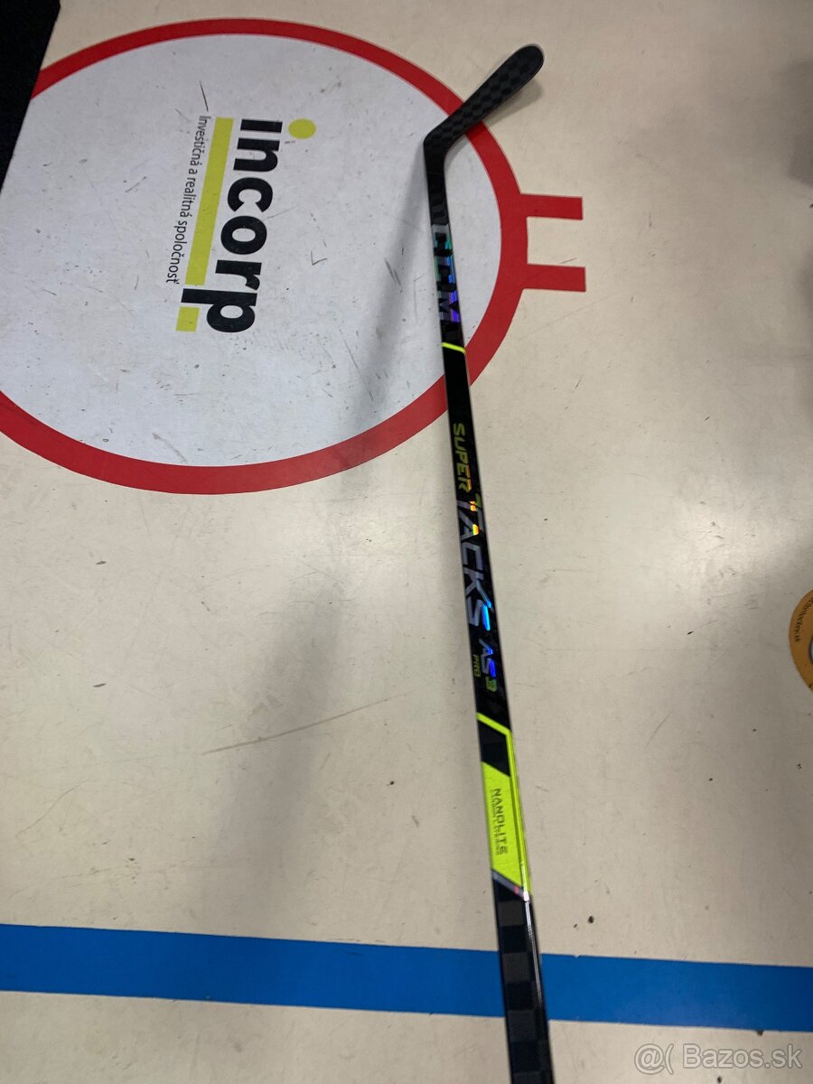 UPLNE NOVA PROFI HOKEJKA RHT CCM SUPER TACKS AS3 PRO RONY