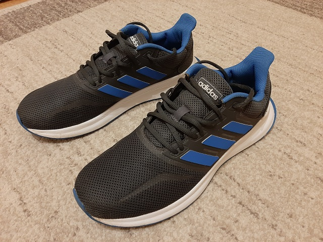 Adidas tenisky