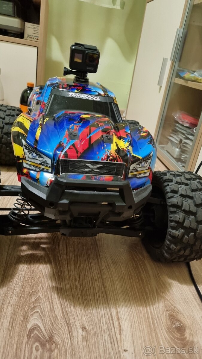 RC Auto Traxxas X Maxx 8s