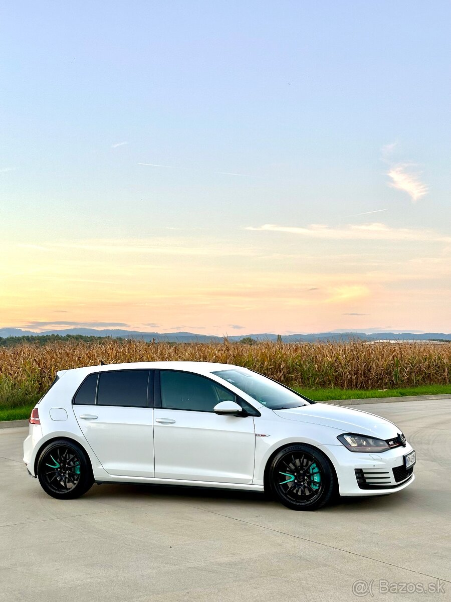 Volkswagen golf GTI