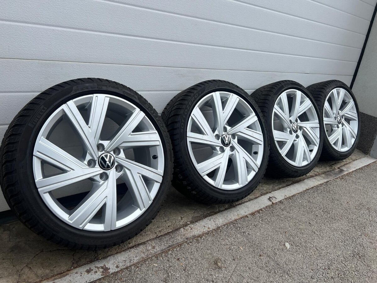 ORIGINAL VW GOLF 8 DISKY 5x112 R18 225/40 R18 PIRELLI ZIMA