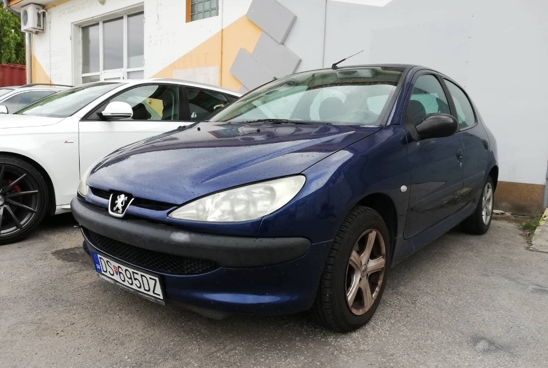 Peugeot 206