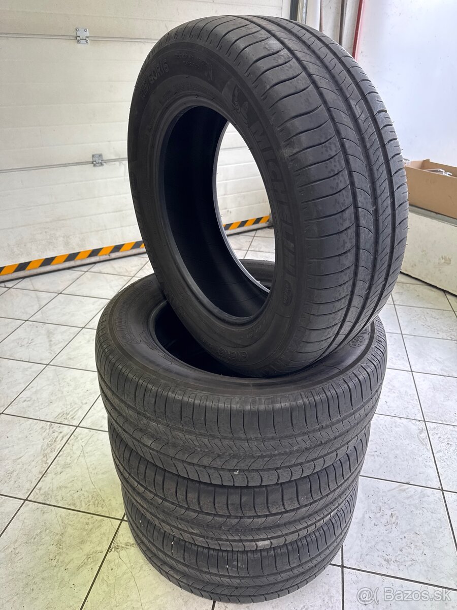 Predám letné 4ks 215/60 R16 MICHELIN