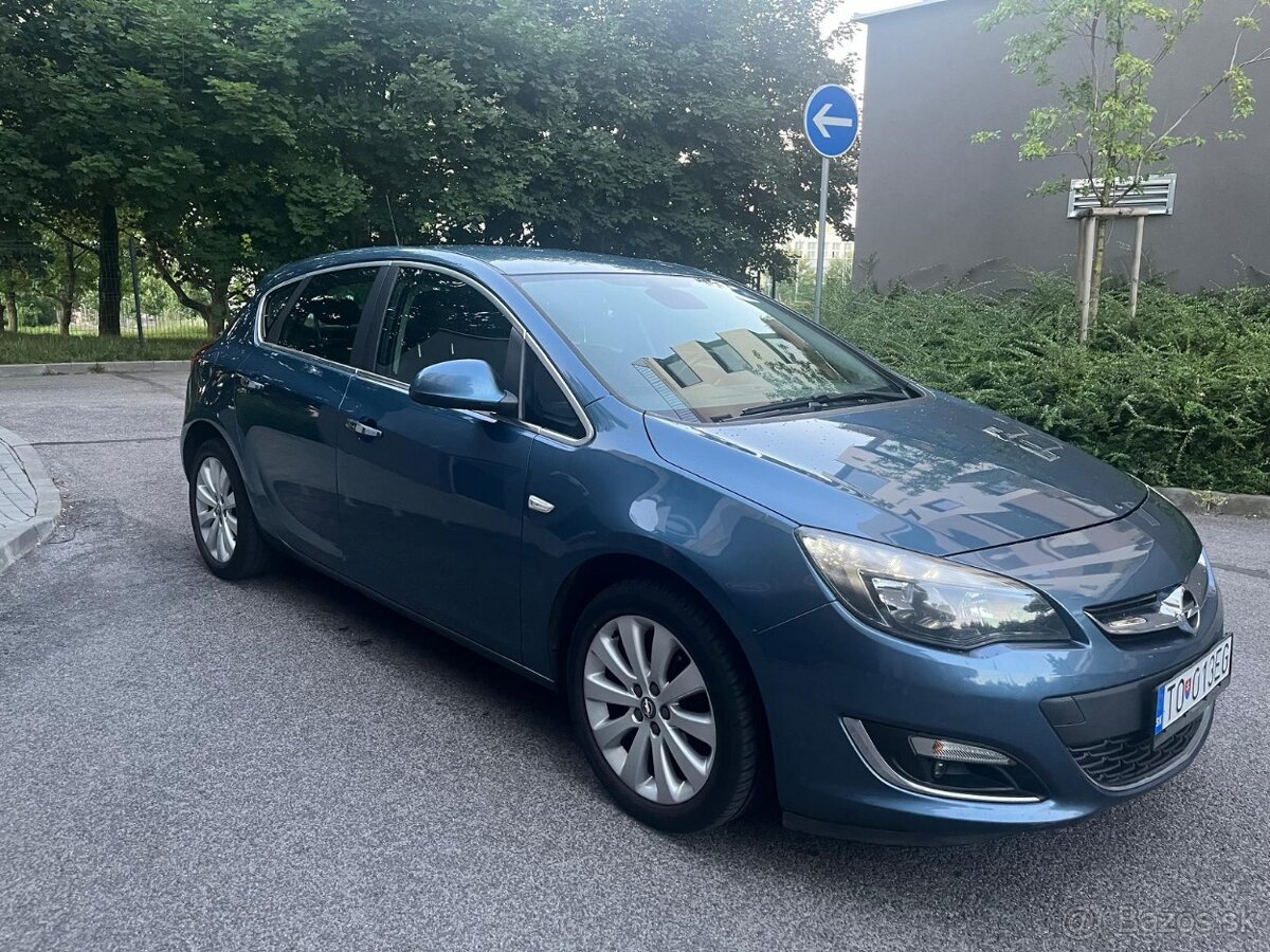 Opel Astra 1.4 88kw 2013 5900€