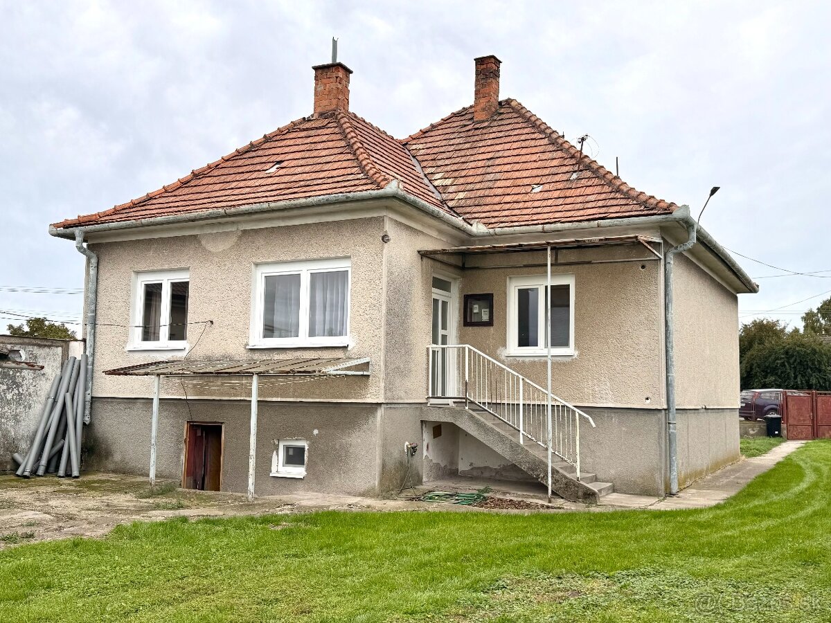 Predaj- 3 izbový RD s pekným pozemkom , Šurany