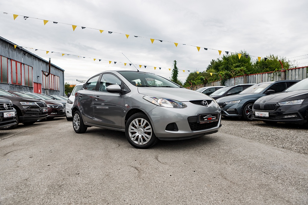 Mazda 2 1.3i 55kW CE Pro M5 11/2010