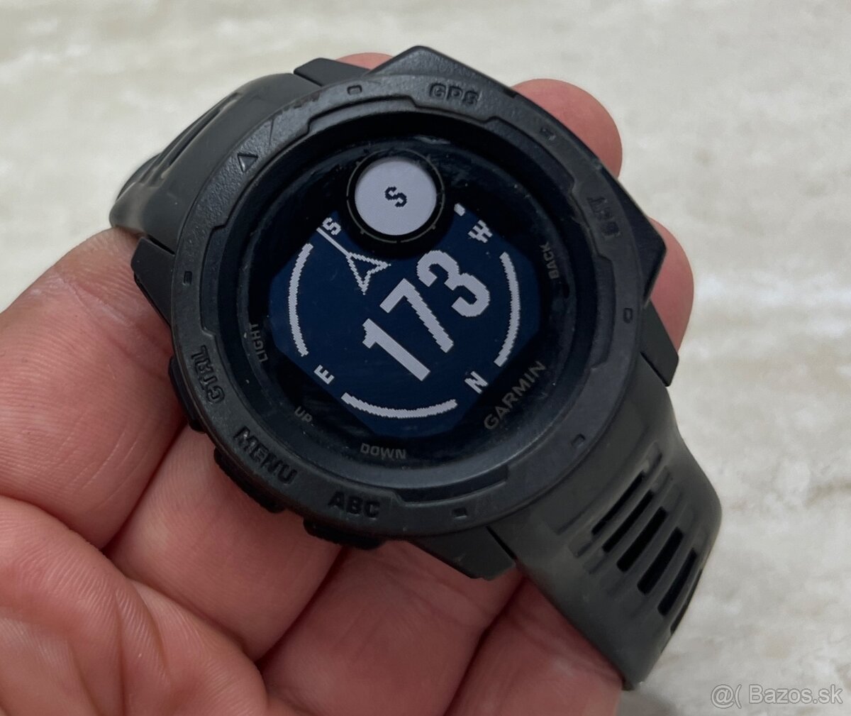 Garmin Instinct, Graphite