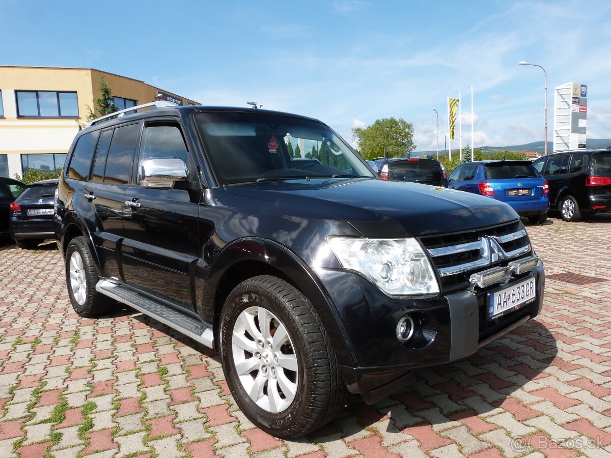 Mitsubishi Pajero Wagon 3,2 Di 147kW Automat 7 miestny / el.